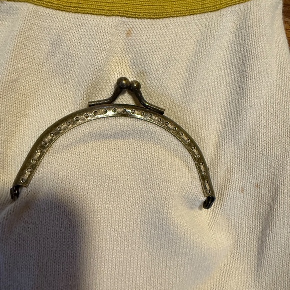 Adorable OS Local Designer Sweater with Tunic Coin Pockets - Picture 8 of 8